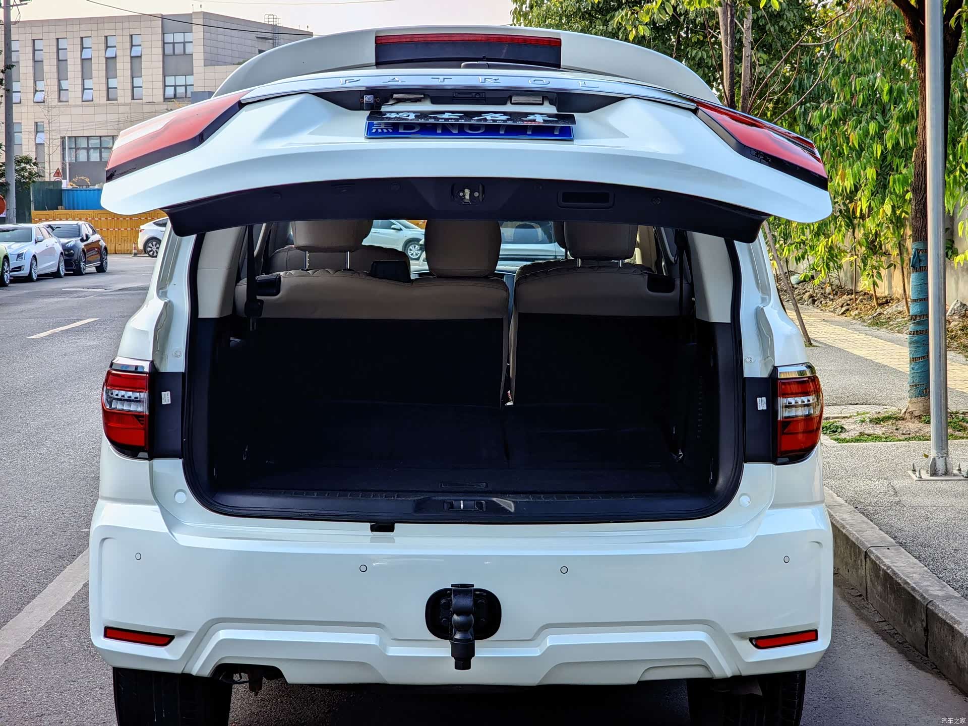 Nissan Patrol, 2017 19