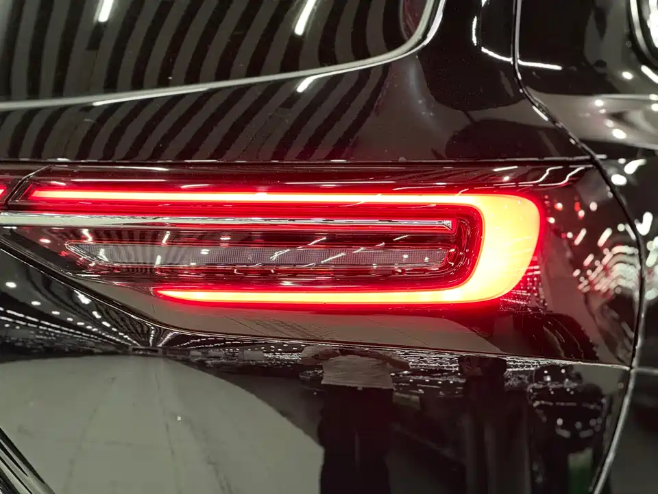 AITO Ask the world M7