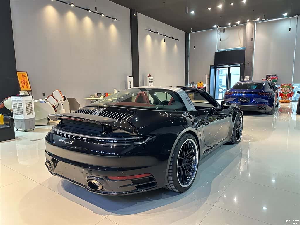 Porsche 911, 2024 23