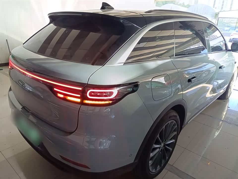 Leapmotor C11