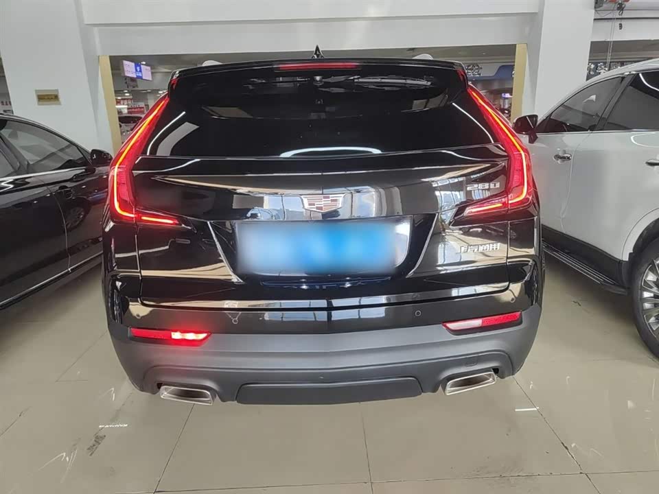 Cadillac XT4