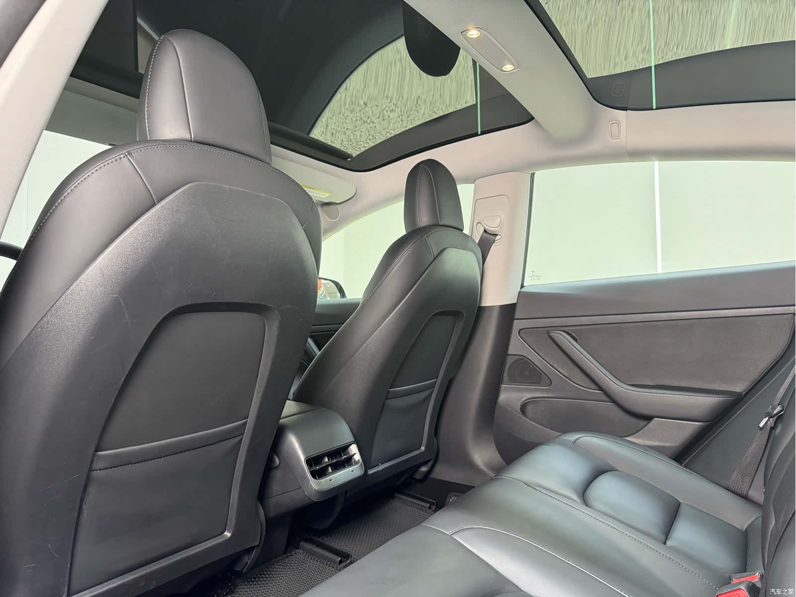 Tesla Model 3, 2021 17