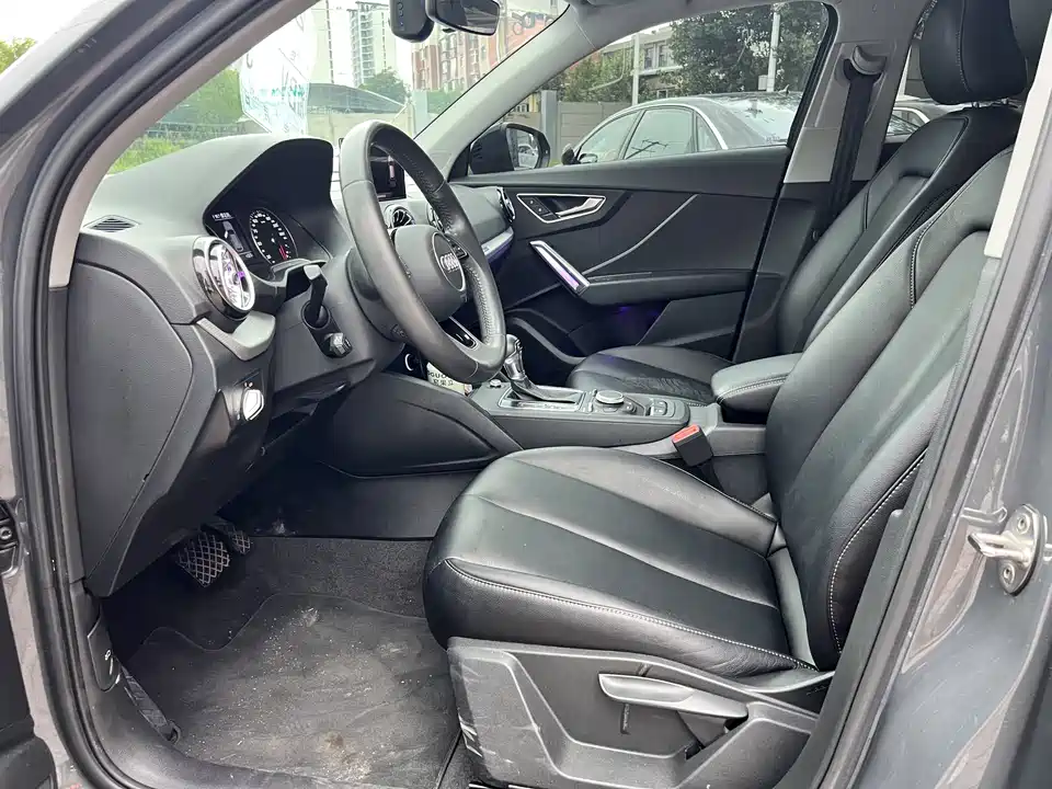 Audi Q2L Audi Q2L