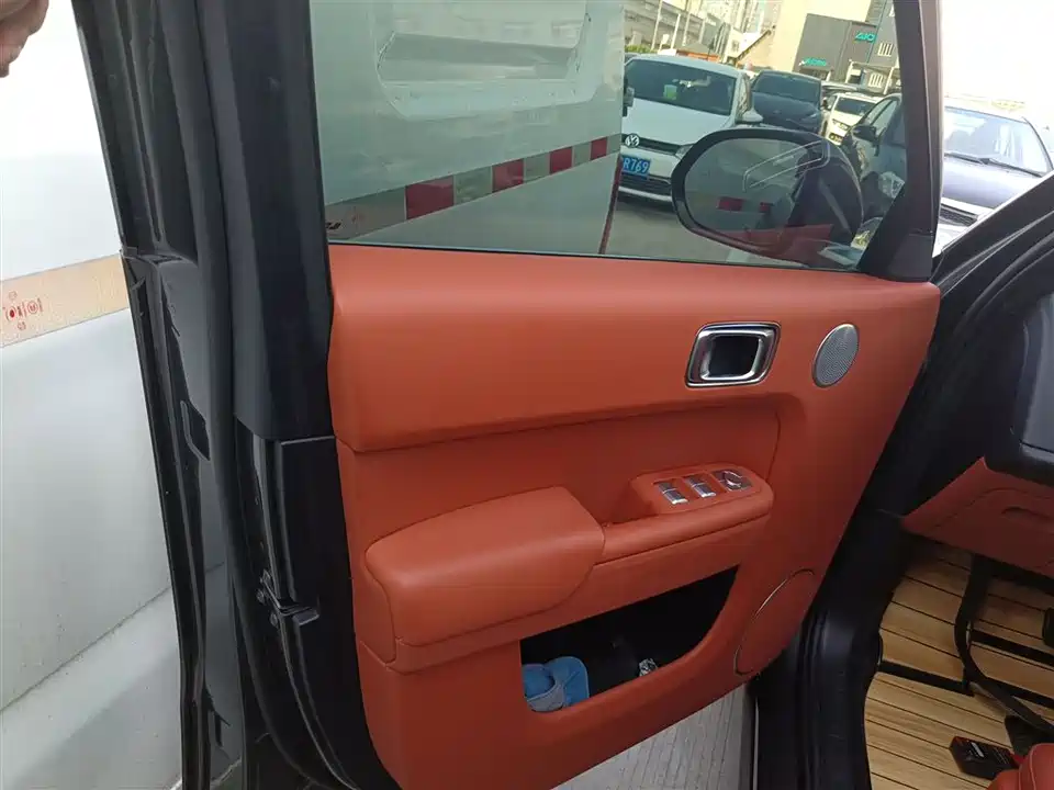Li Auto Ideal L8