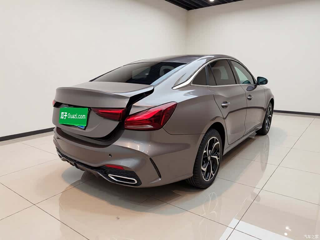 MG MG5, 2025 4