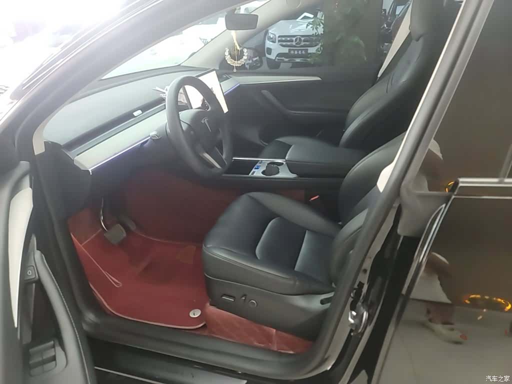 Tesla Model Y, 2024 15