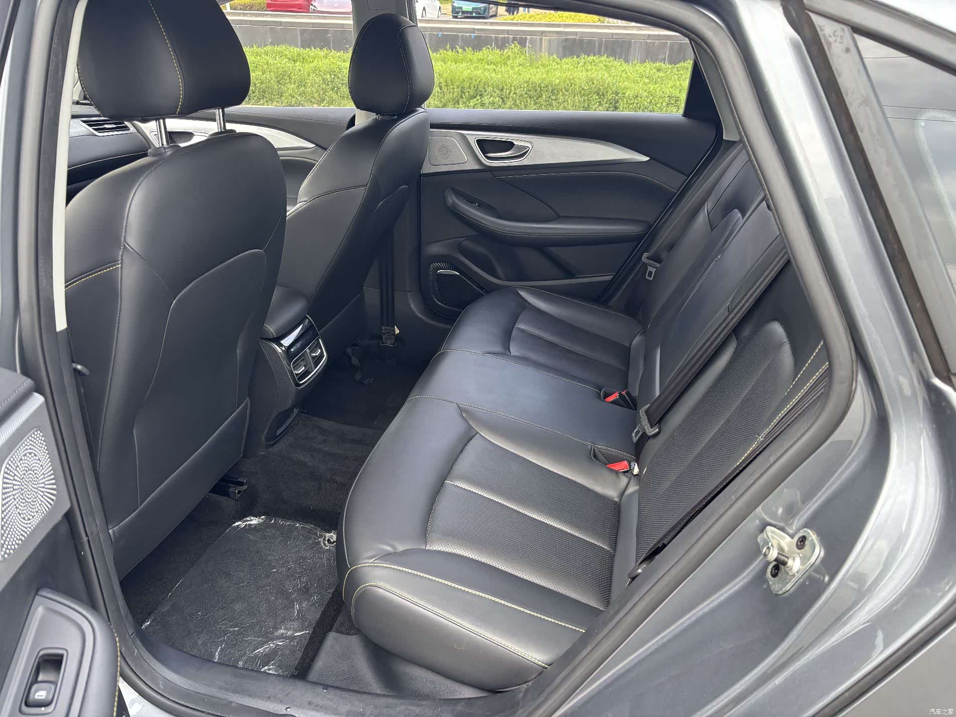 Roewe i6, 2021 11