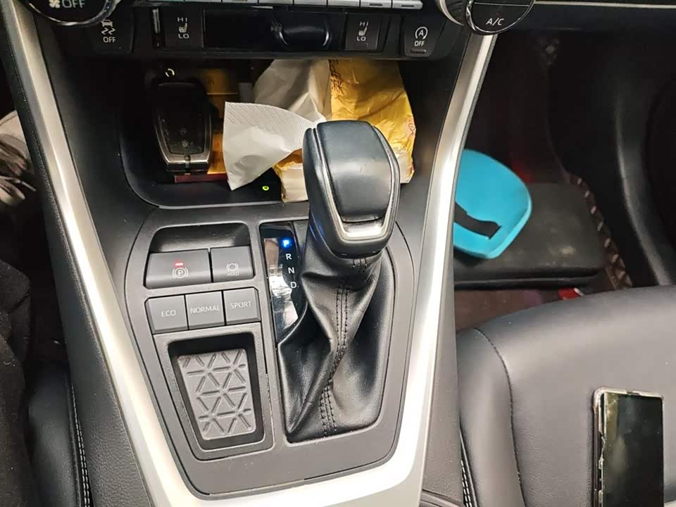 Toyota RAV4 Rongfang