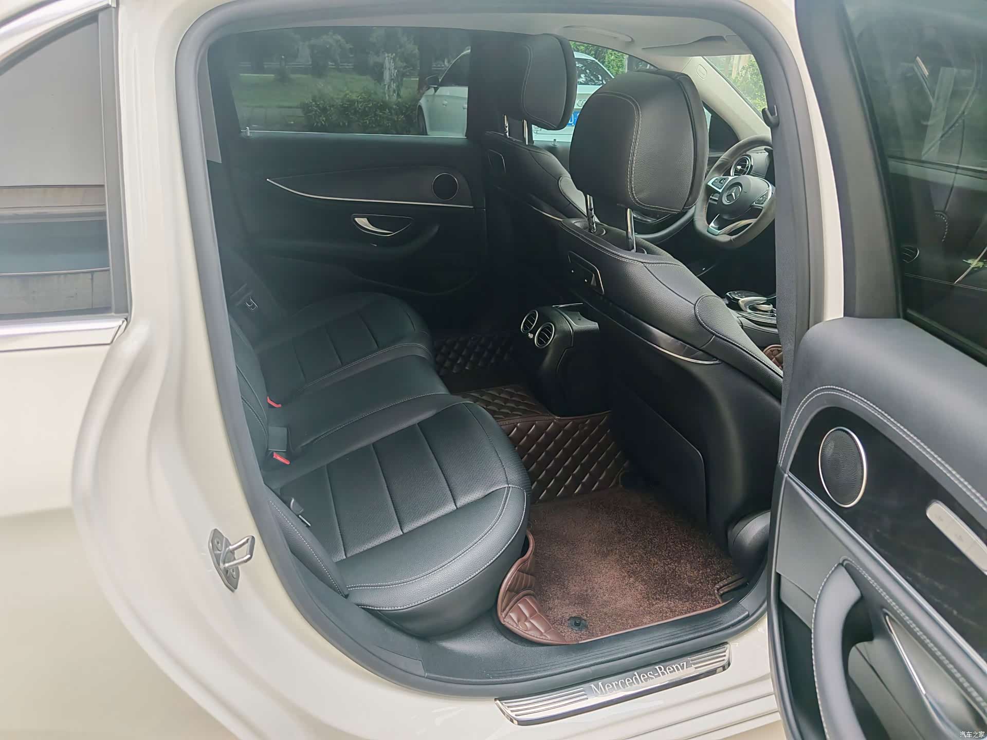 Mercedes-Benz E-Class, 2018 8