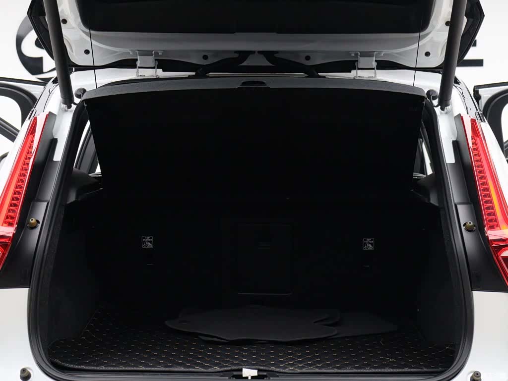 Volvo XC40, 2019 9