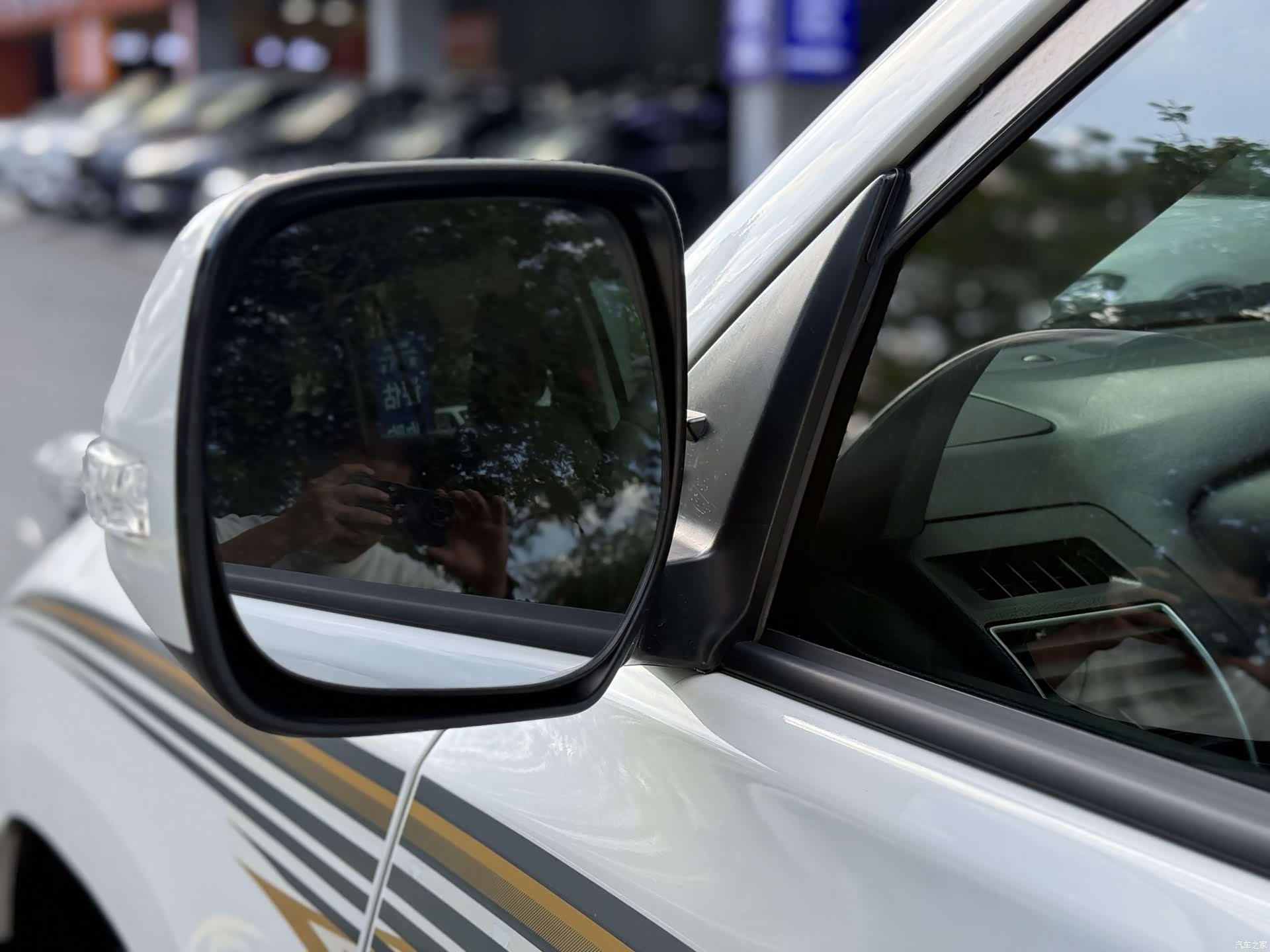 Toyota Prado, 2016 17