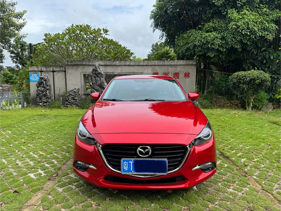 Mazda 3 Angkesaila