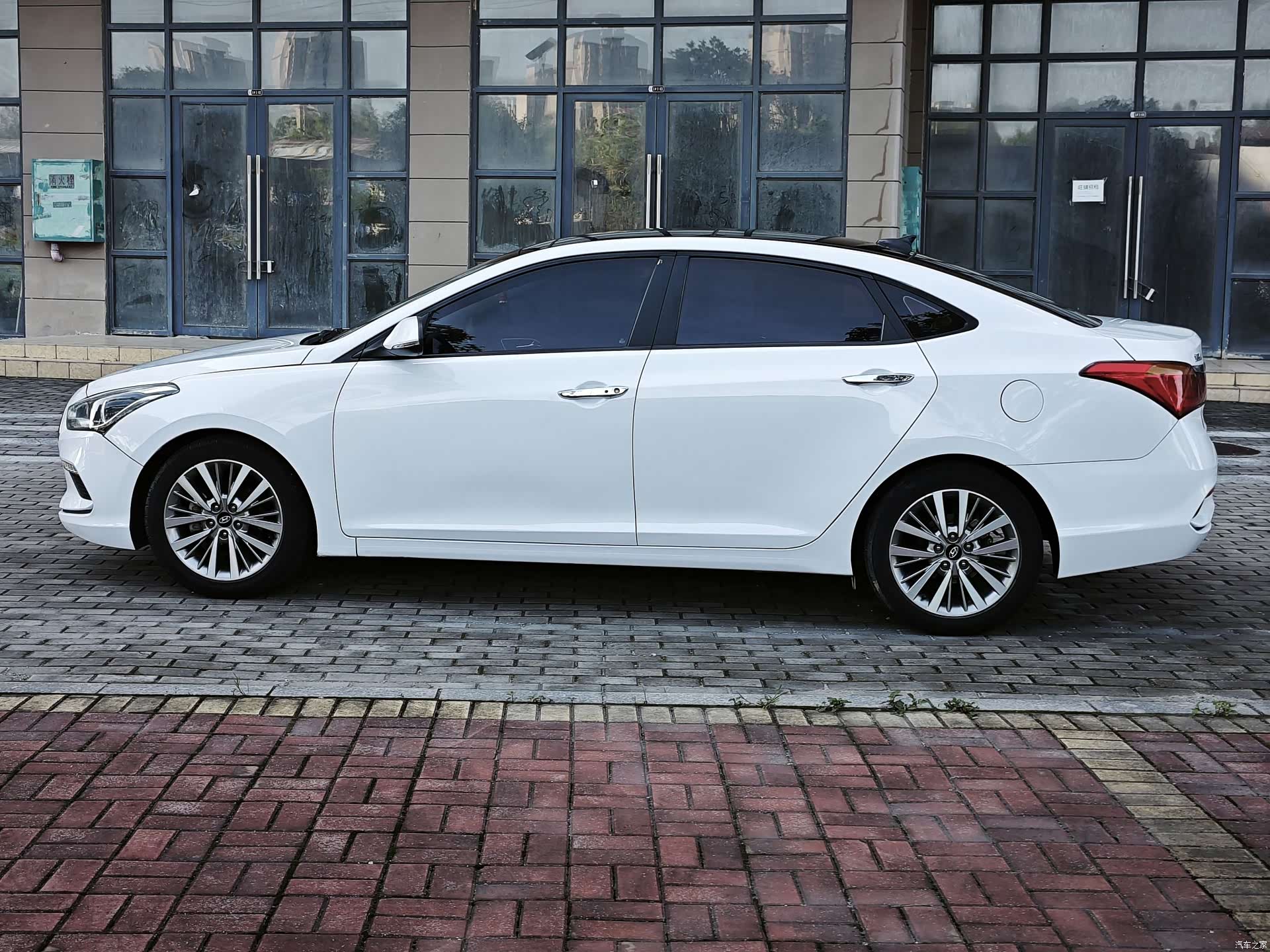 Hyundai GLS, 2018 7