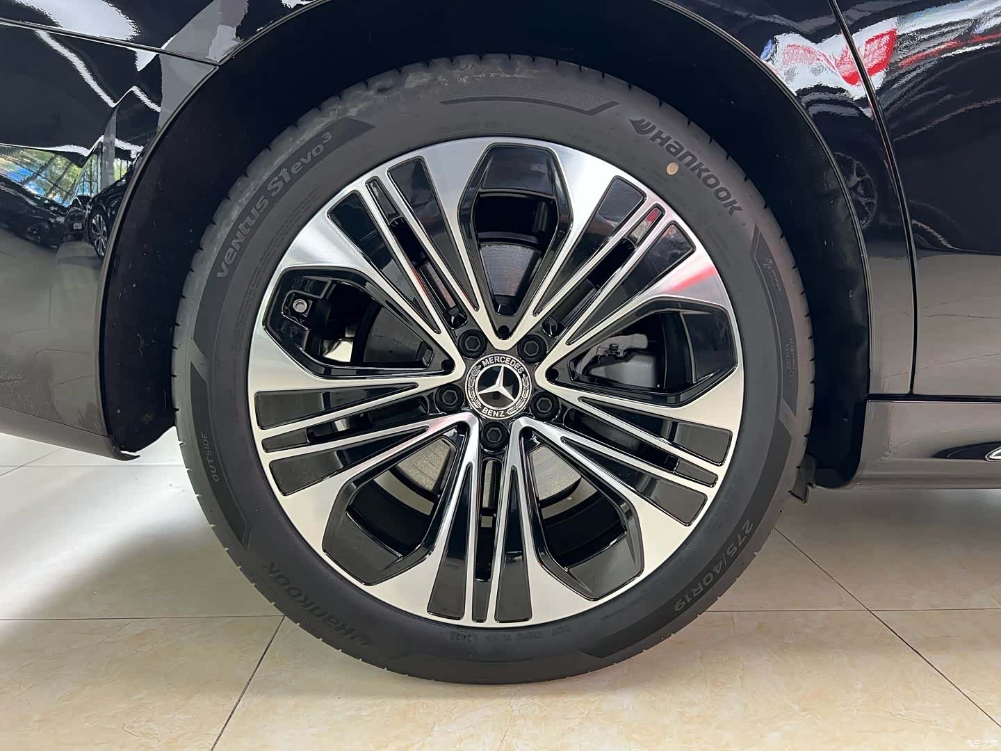 Mercedes-Benz E-Class, 2025 28