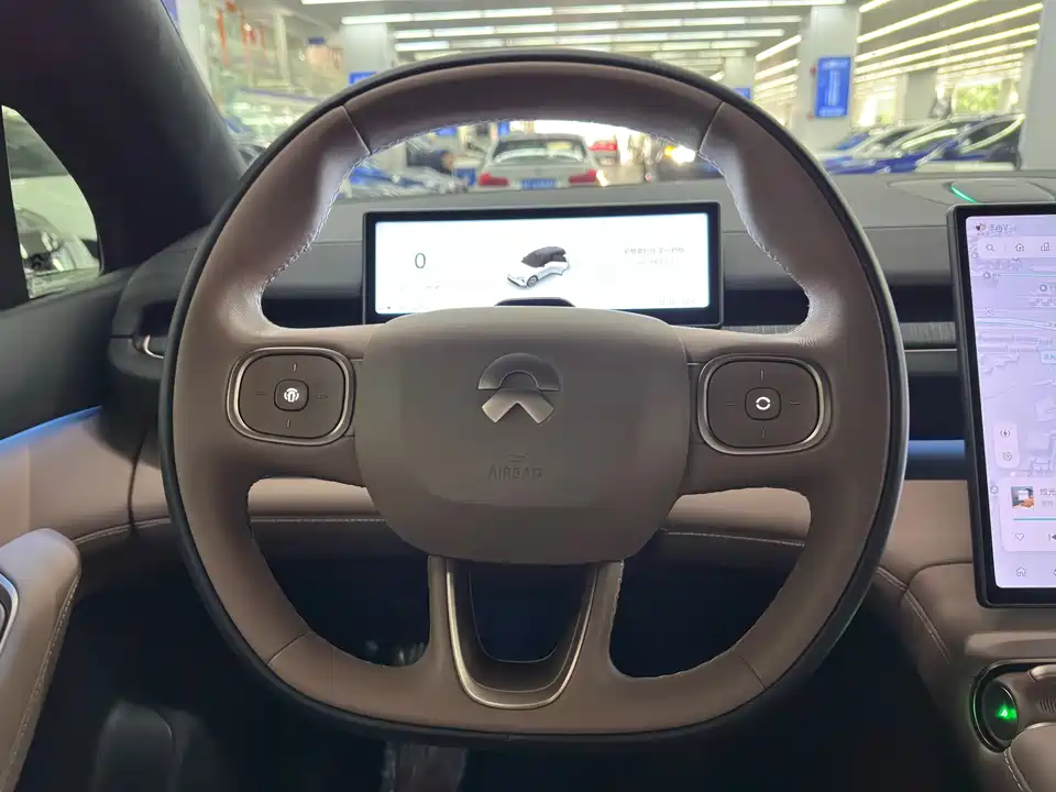 NIO ES6