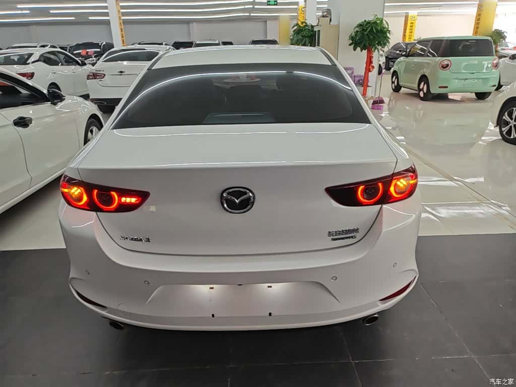 Mazda Mazda3, 2023 6