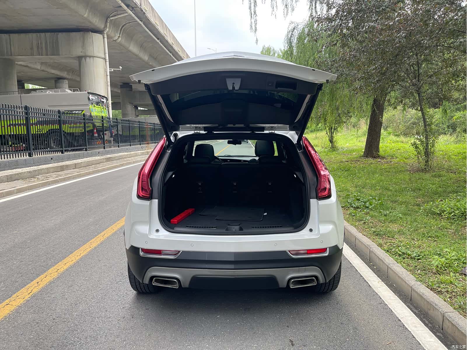Cadillac XT4, 2019 11