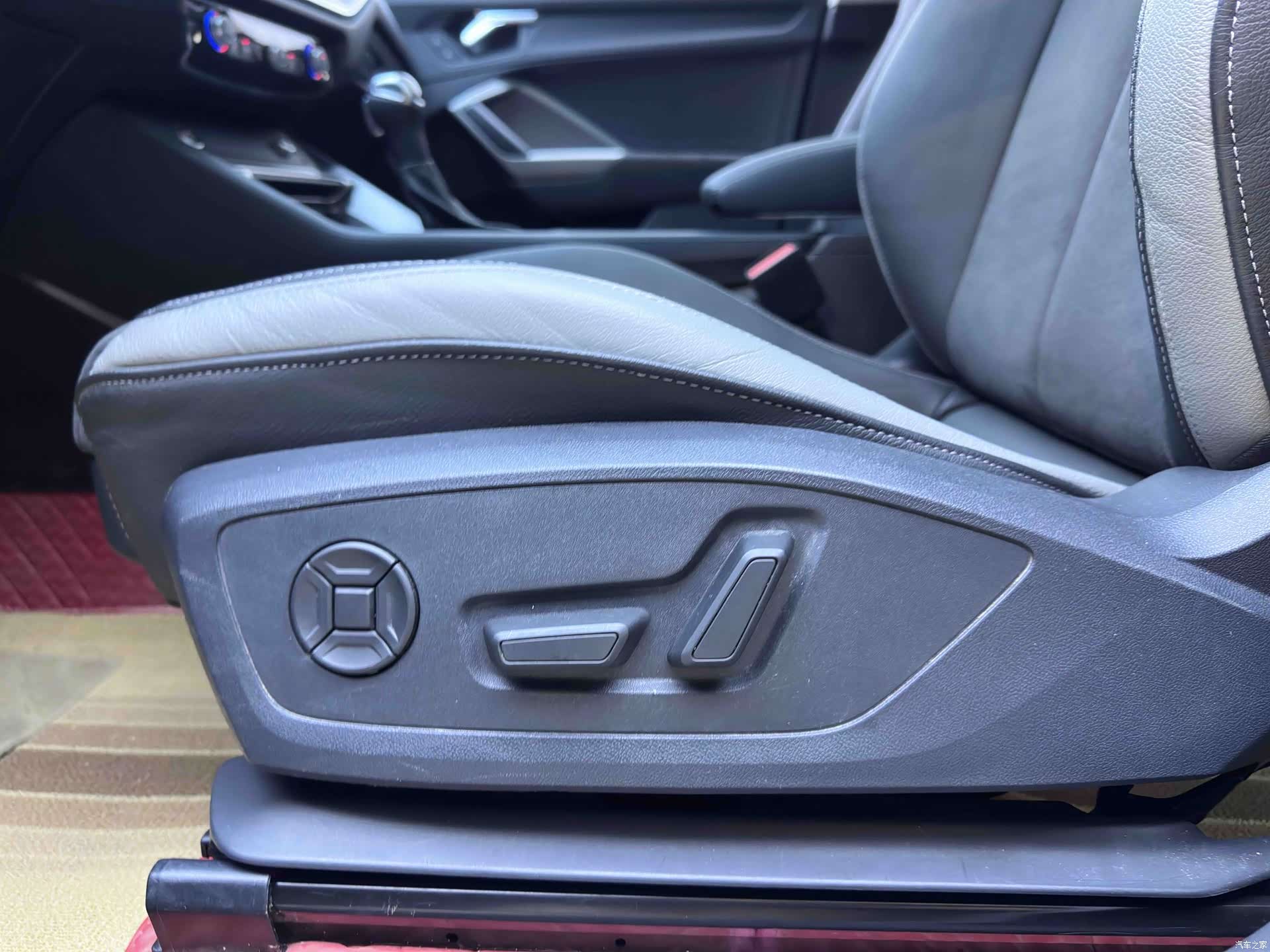 Audi Q3, 2023 16