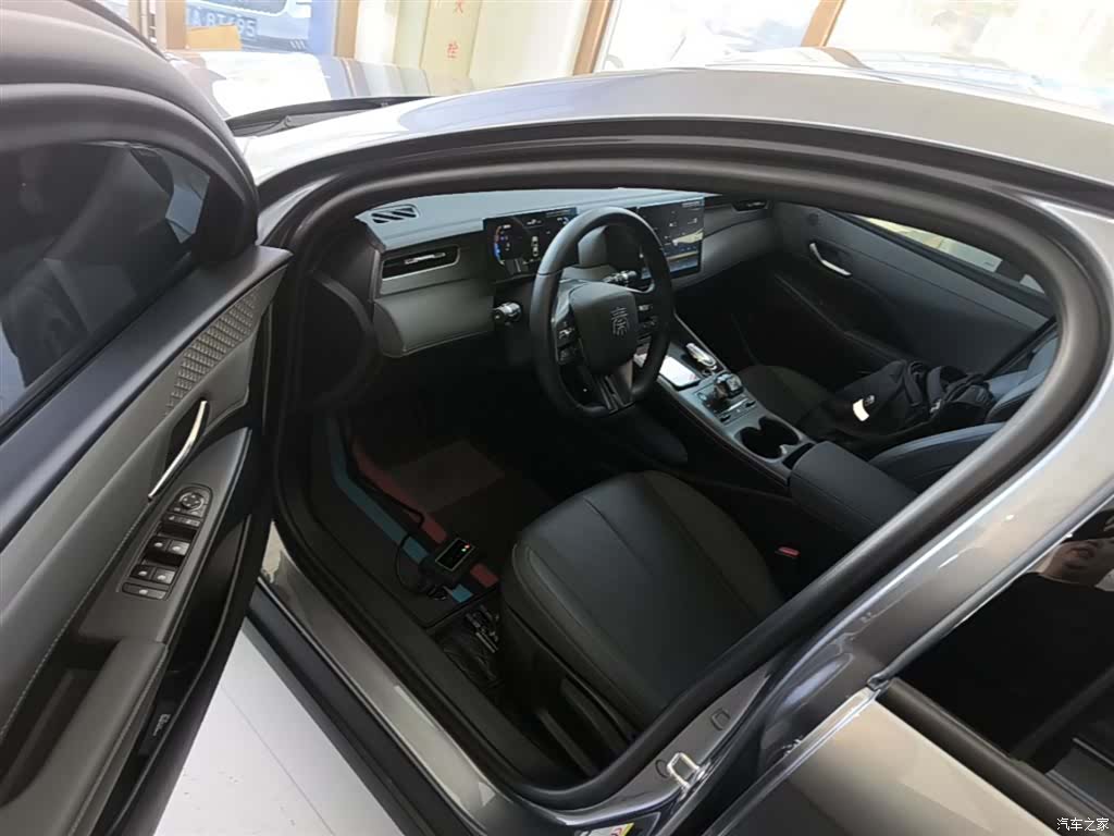 BYD Qin, 2025 16