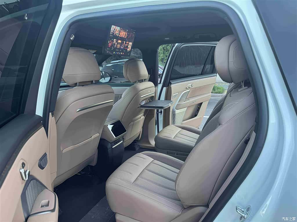 NIO L90, 2025 10