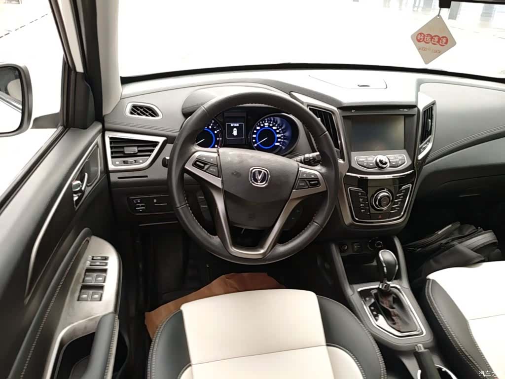 Changan CS35, 2017 11