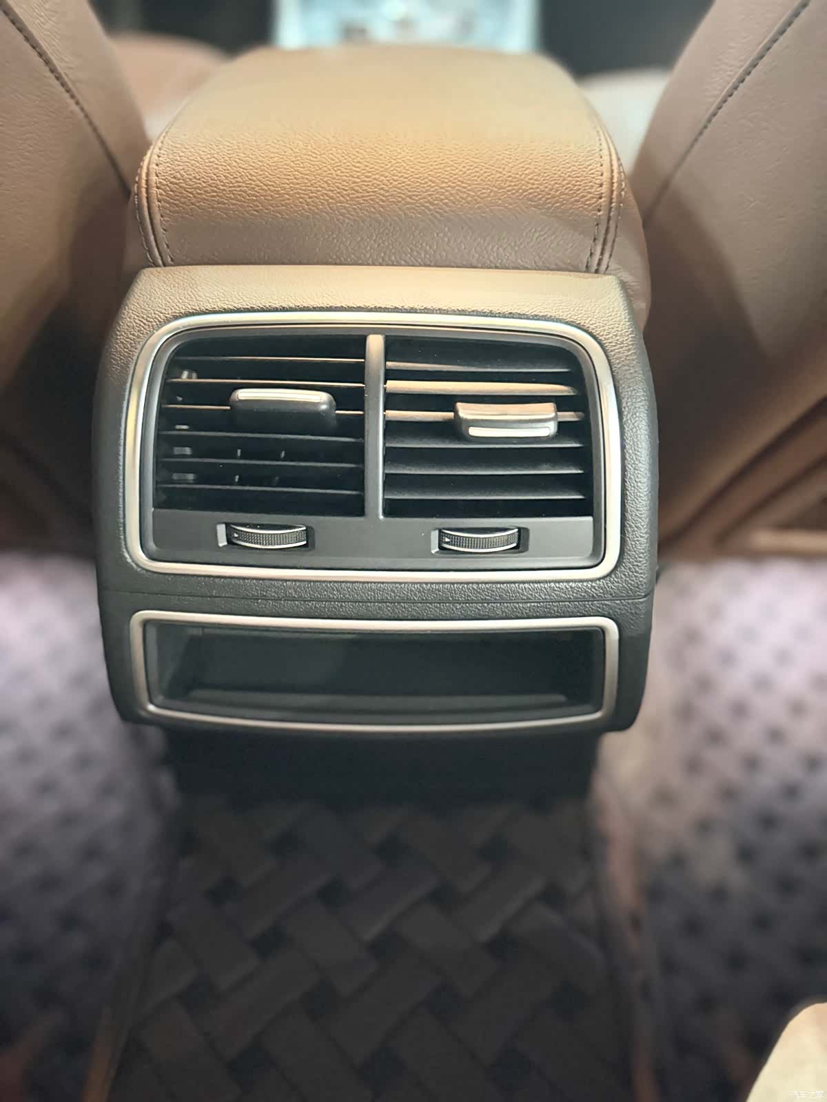 Audi A6L, 2017 10