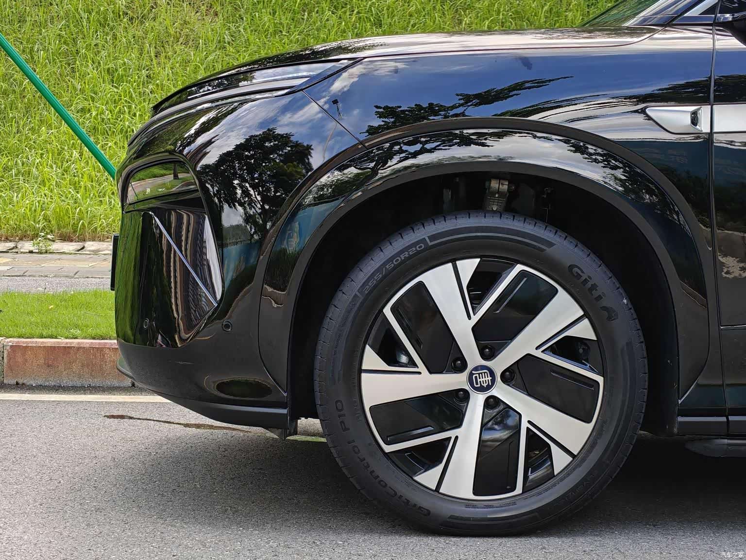 BYD Tang, 2025 9