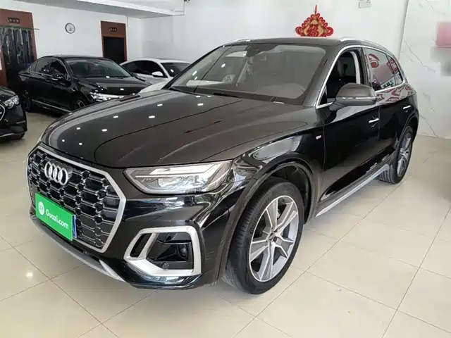 Audi Q5L 2022 — купить из Китая под заказ
