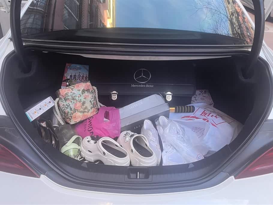 Mercedes-Benz CLA
