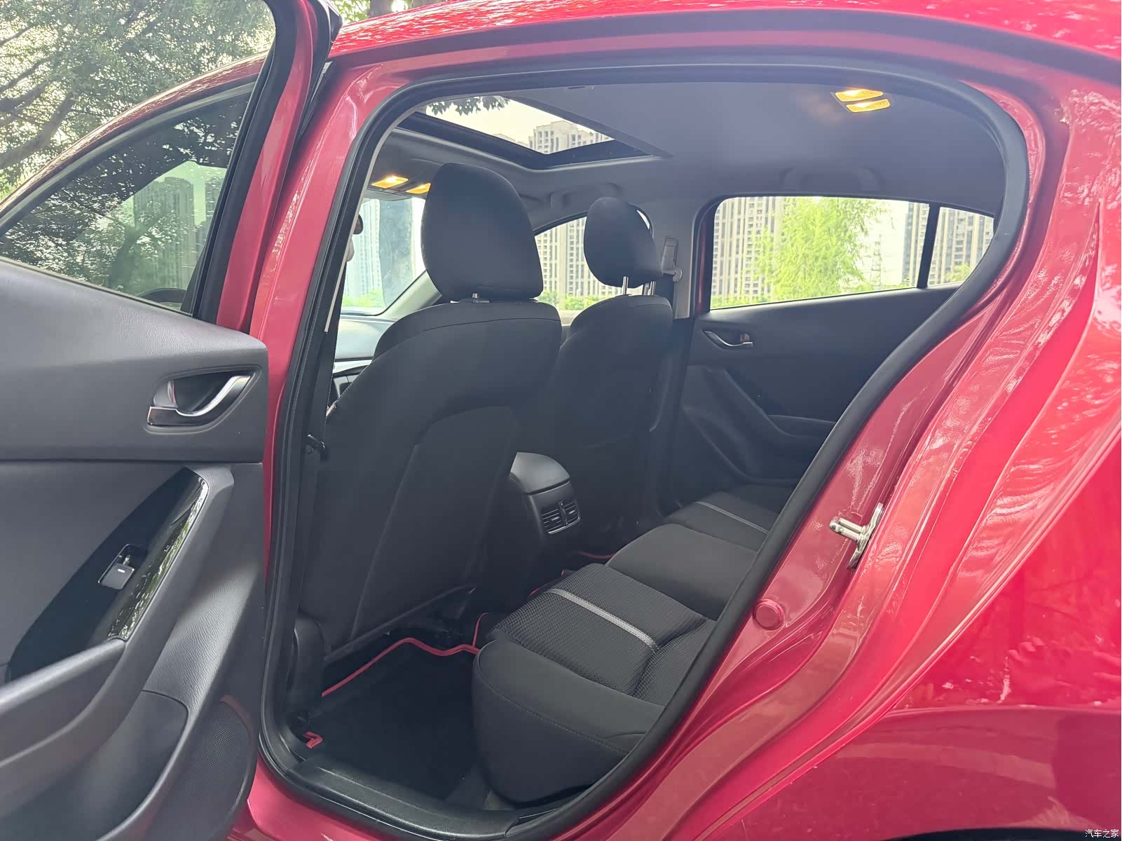 Mazda Mazda3, 2019 11