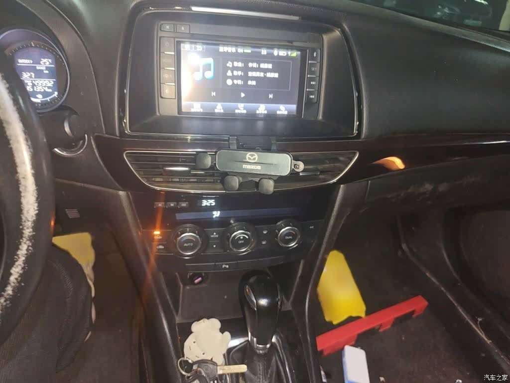 Mazda Atenza, 2016 6