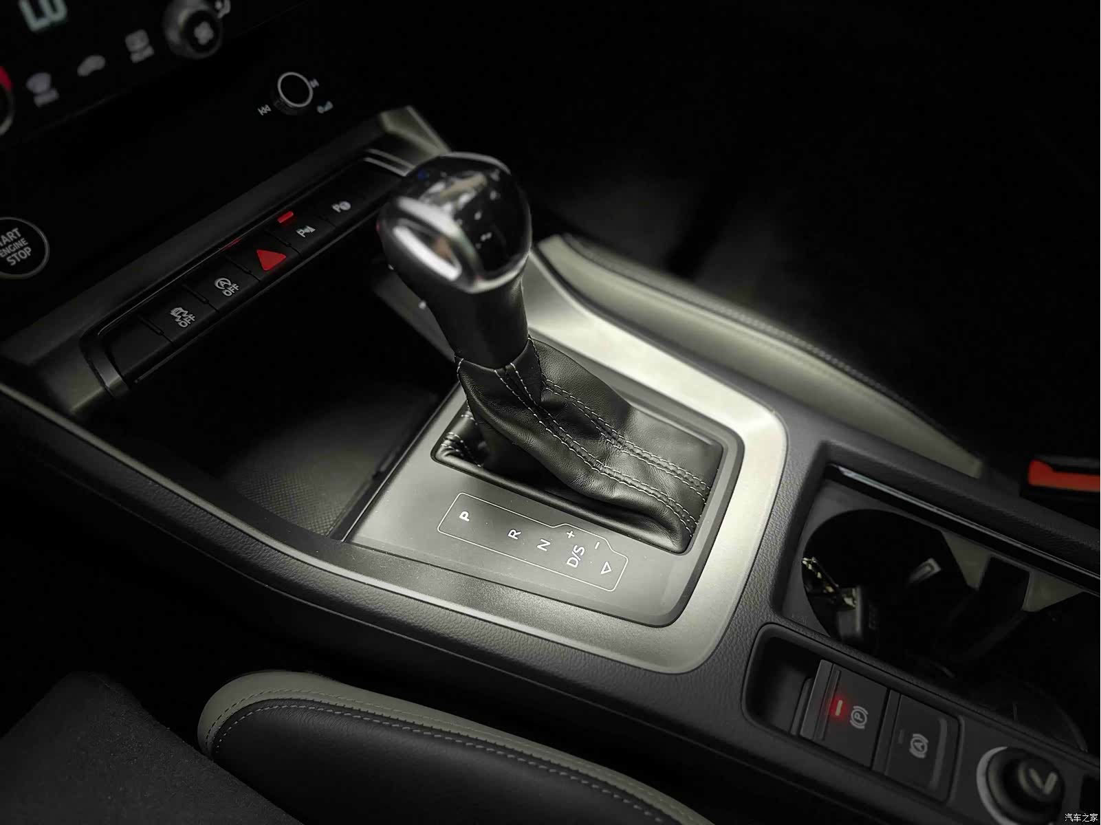 Audi Q3, 2022 18