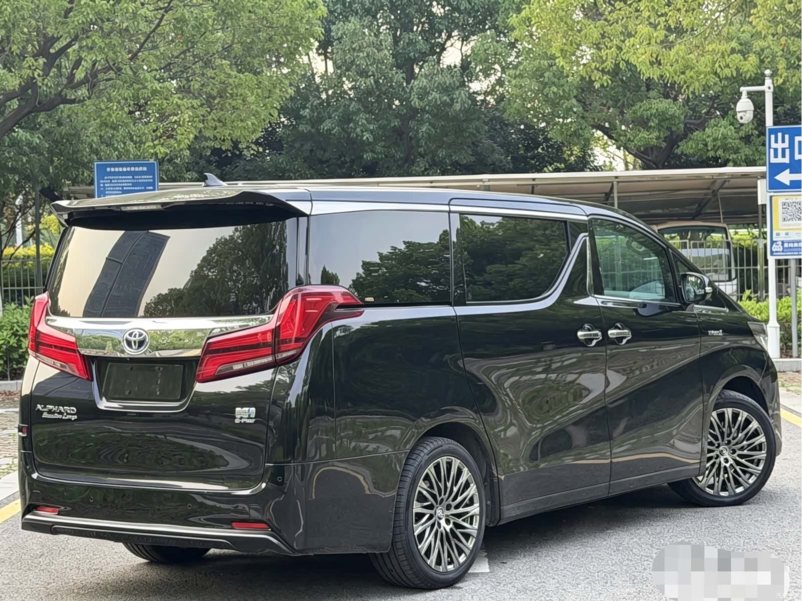 Toyota Alphard, 2021 18