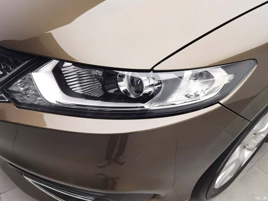 Honda Jade, 2014 7