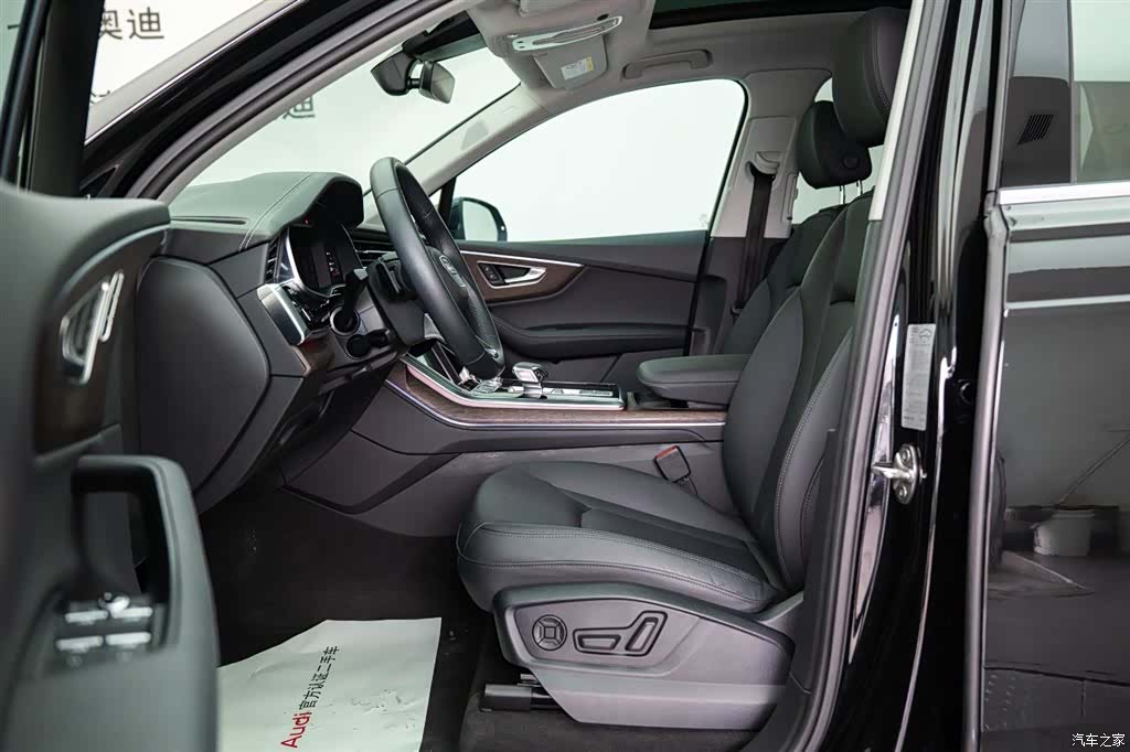 Audi Q7, 2023 11