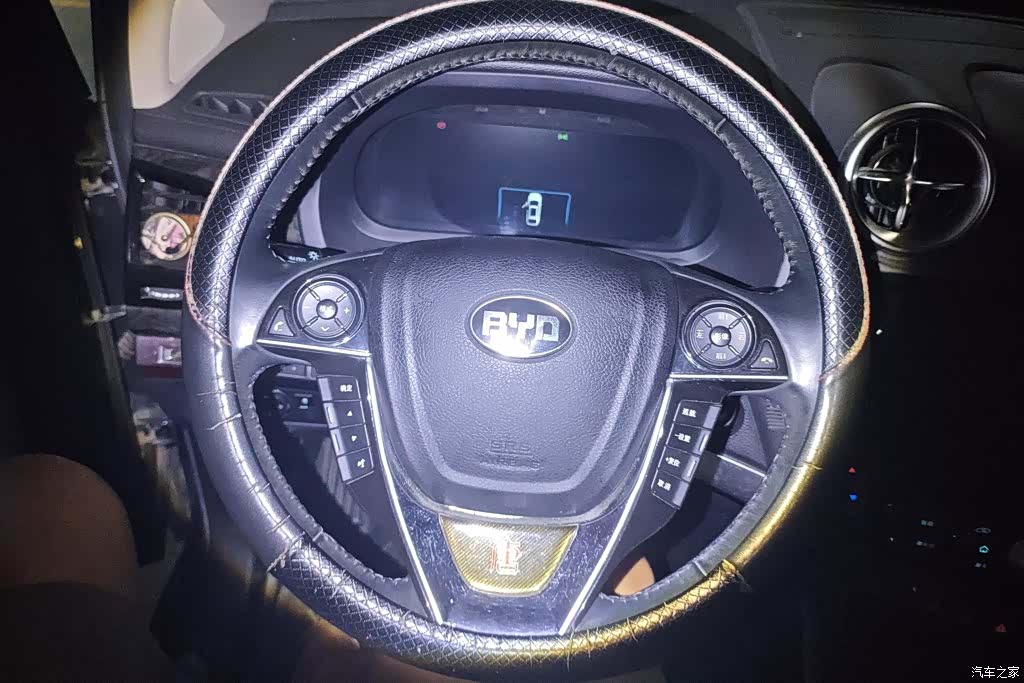 BYD Tang, 2016 15