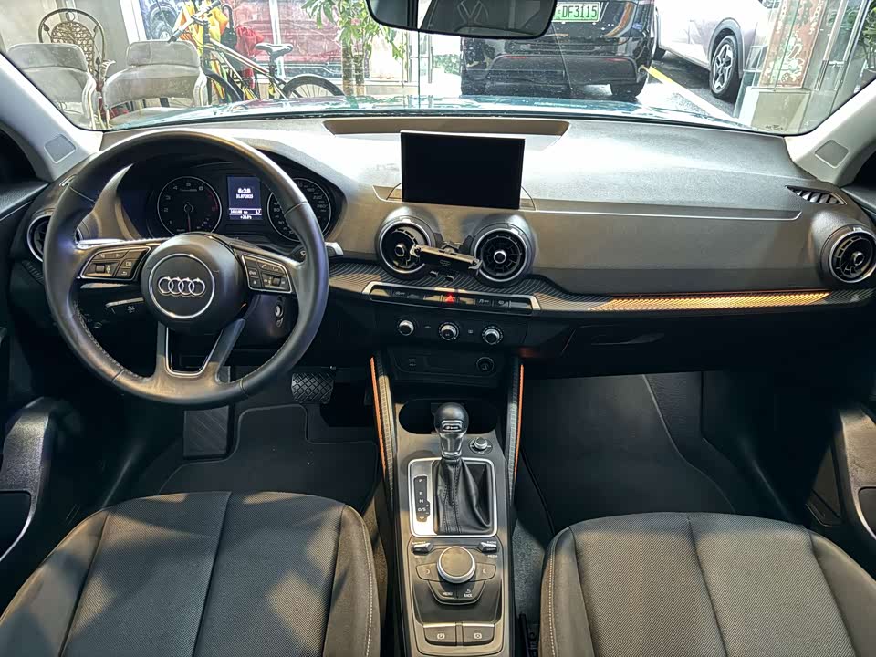 Audi Q2L Audi Q2L
