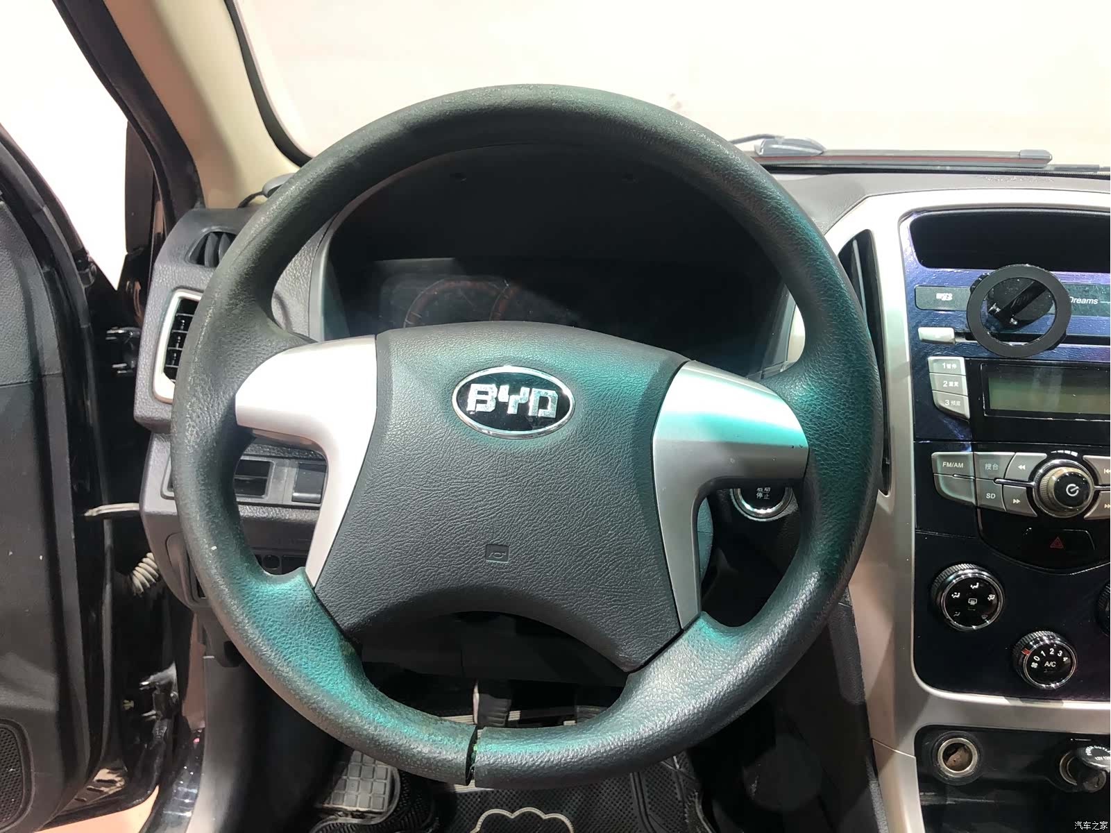 BYD F3, 2015 8