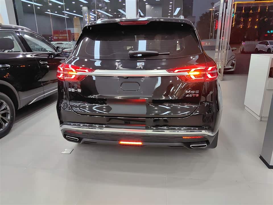 Hongqi HS5