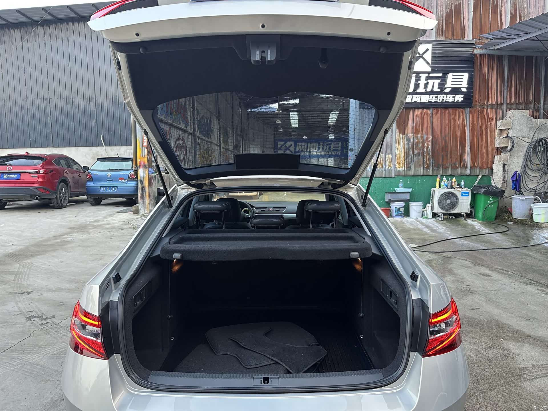 Skoda Superb, 2019 10