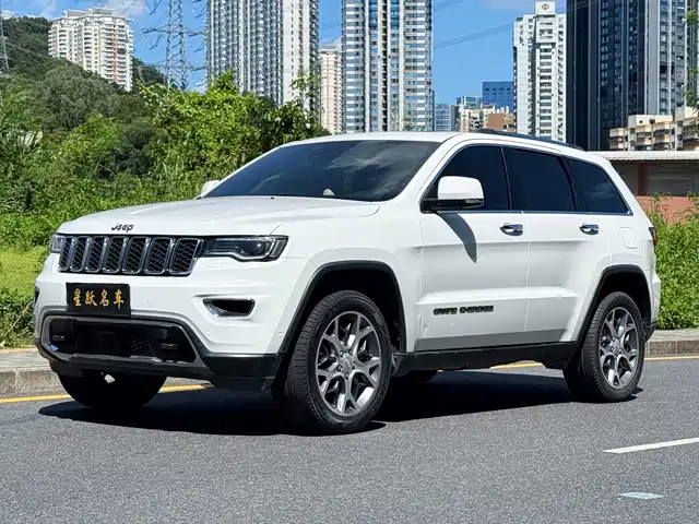 Jeep Grand Cherokee (import) 2023 — купить из Китая под заказ