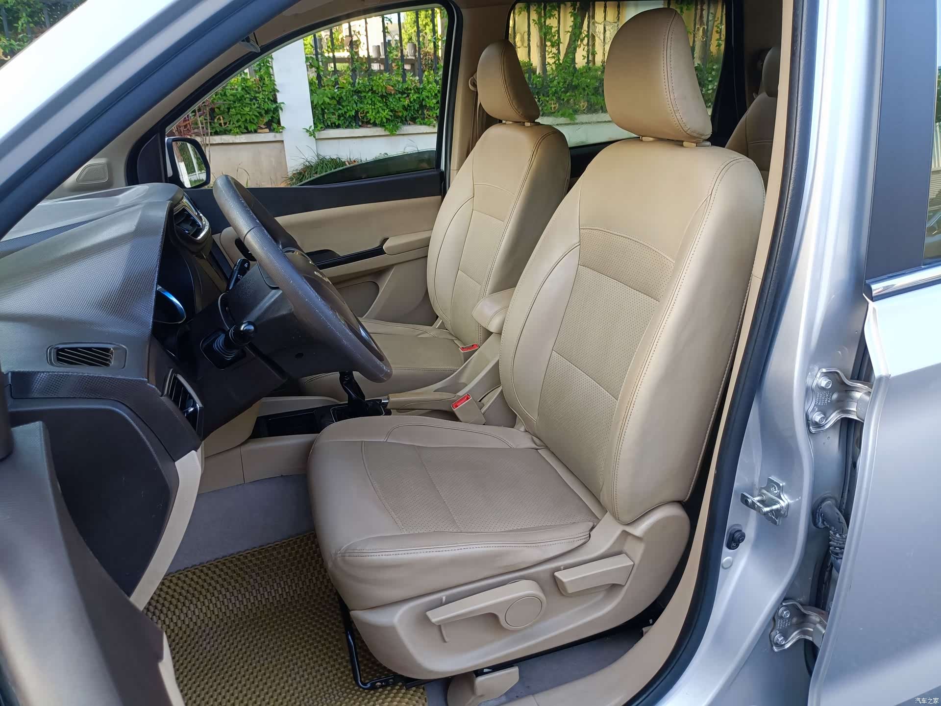 Wuling Hongguang, 2015 14