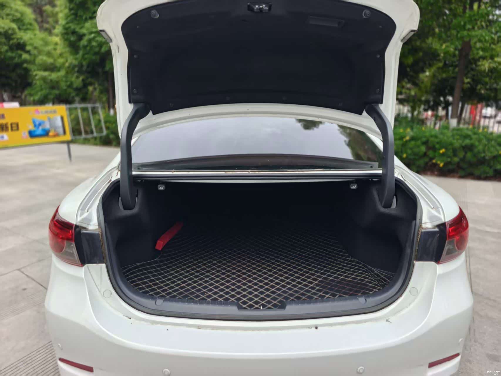 Mazda Atenza, 2019 13