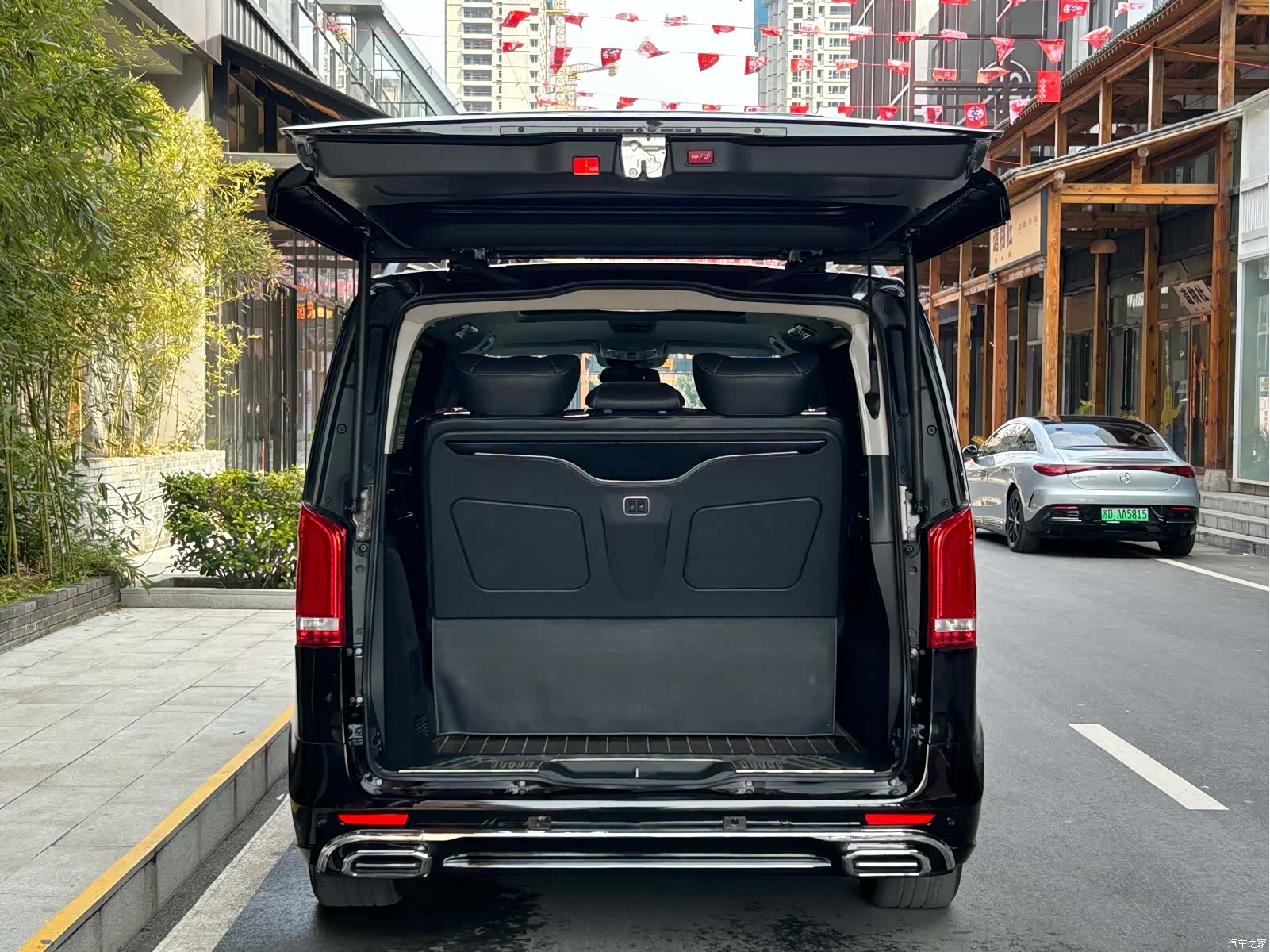 Mercedes-Benz V-Class, 2021 16
