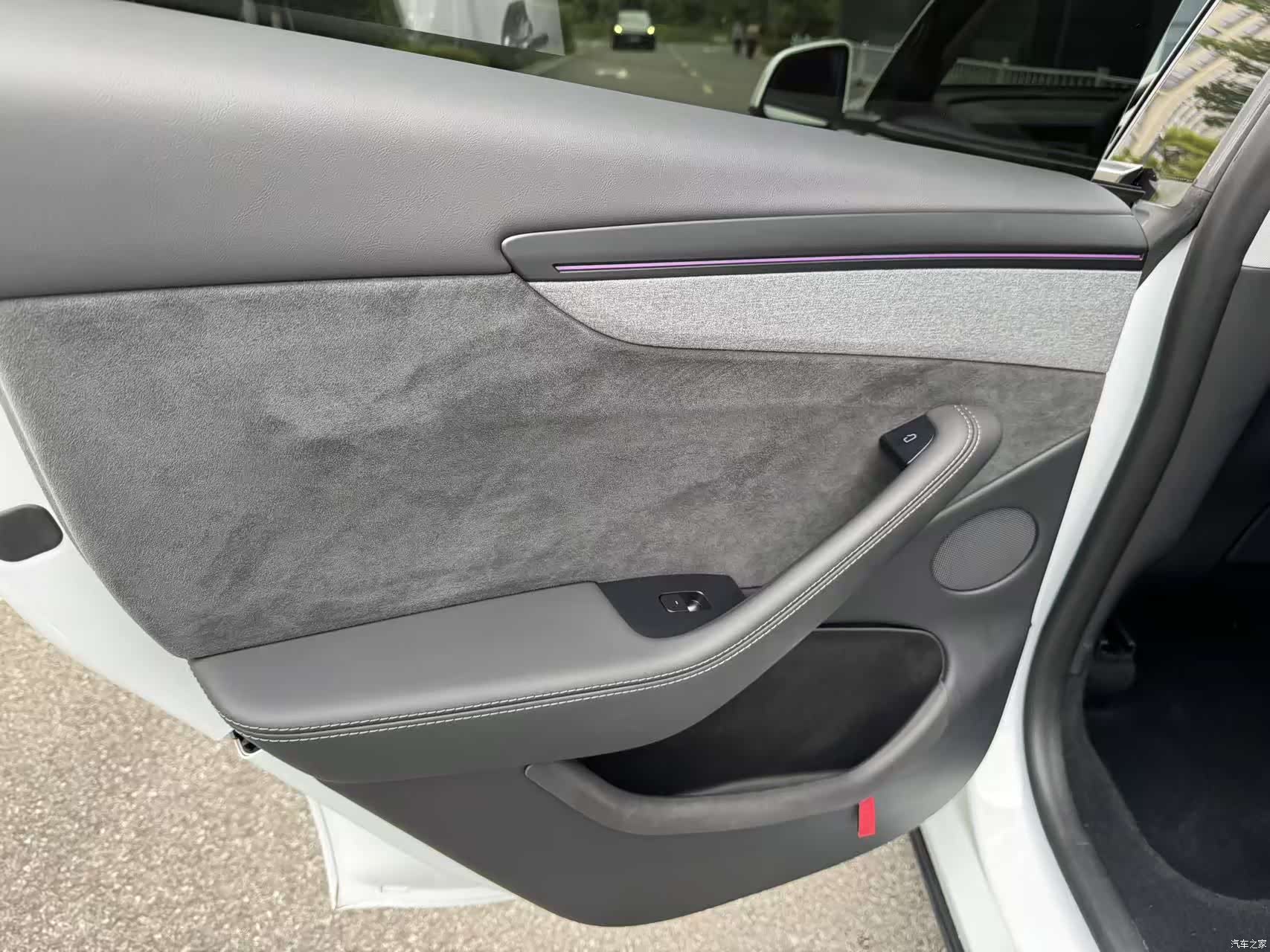Tesla Model Y, 2025 10