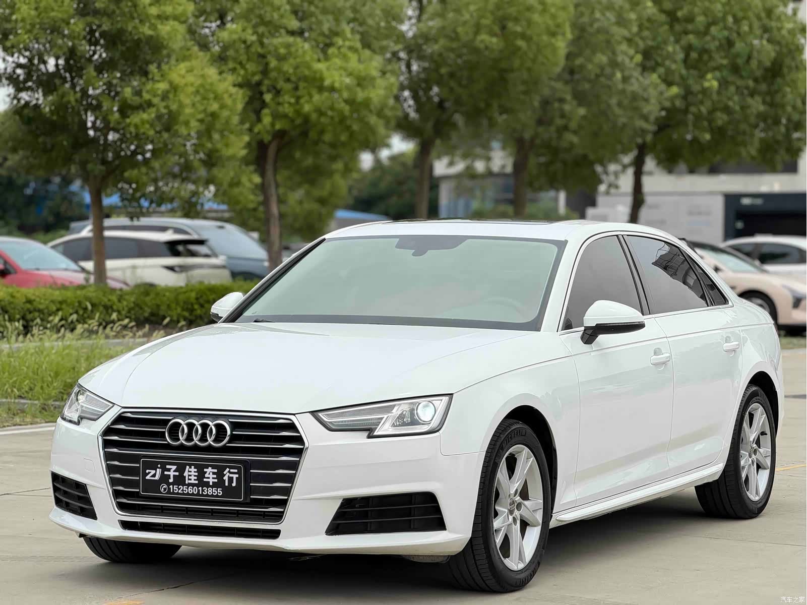 Audi A4L, 2017 1