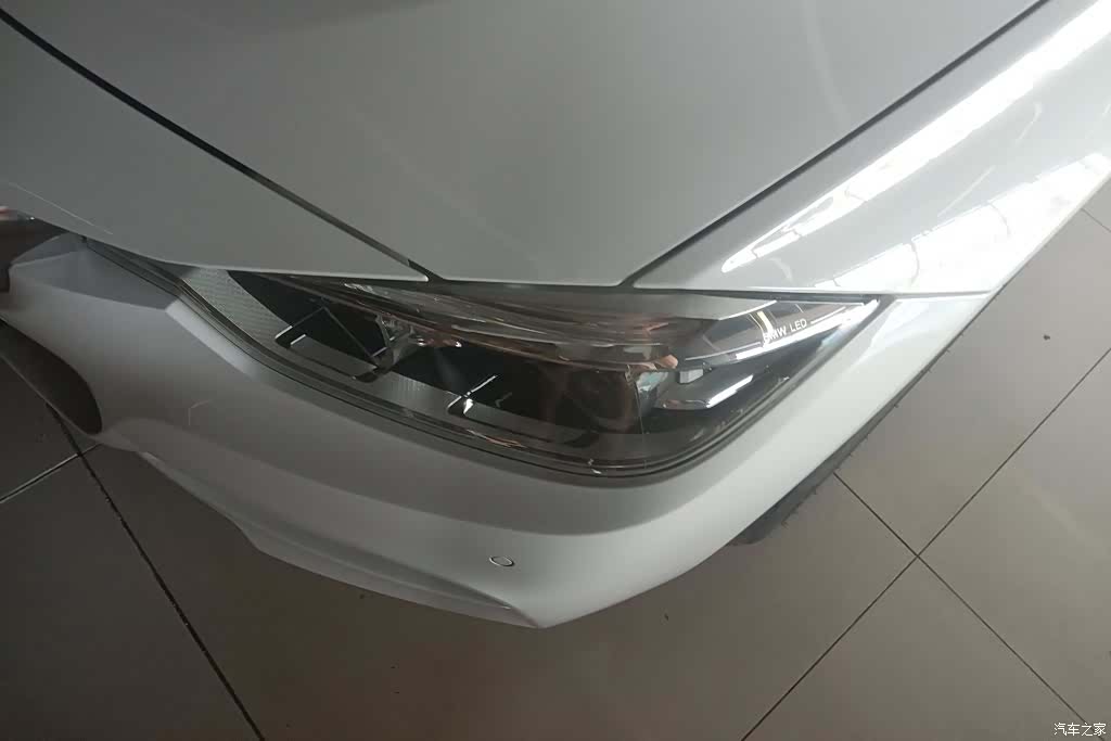 BMW 3 Series, 2017 все фото