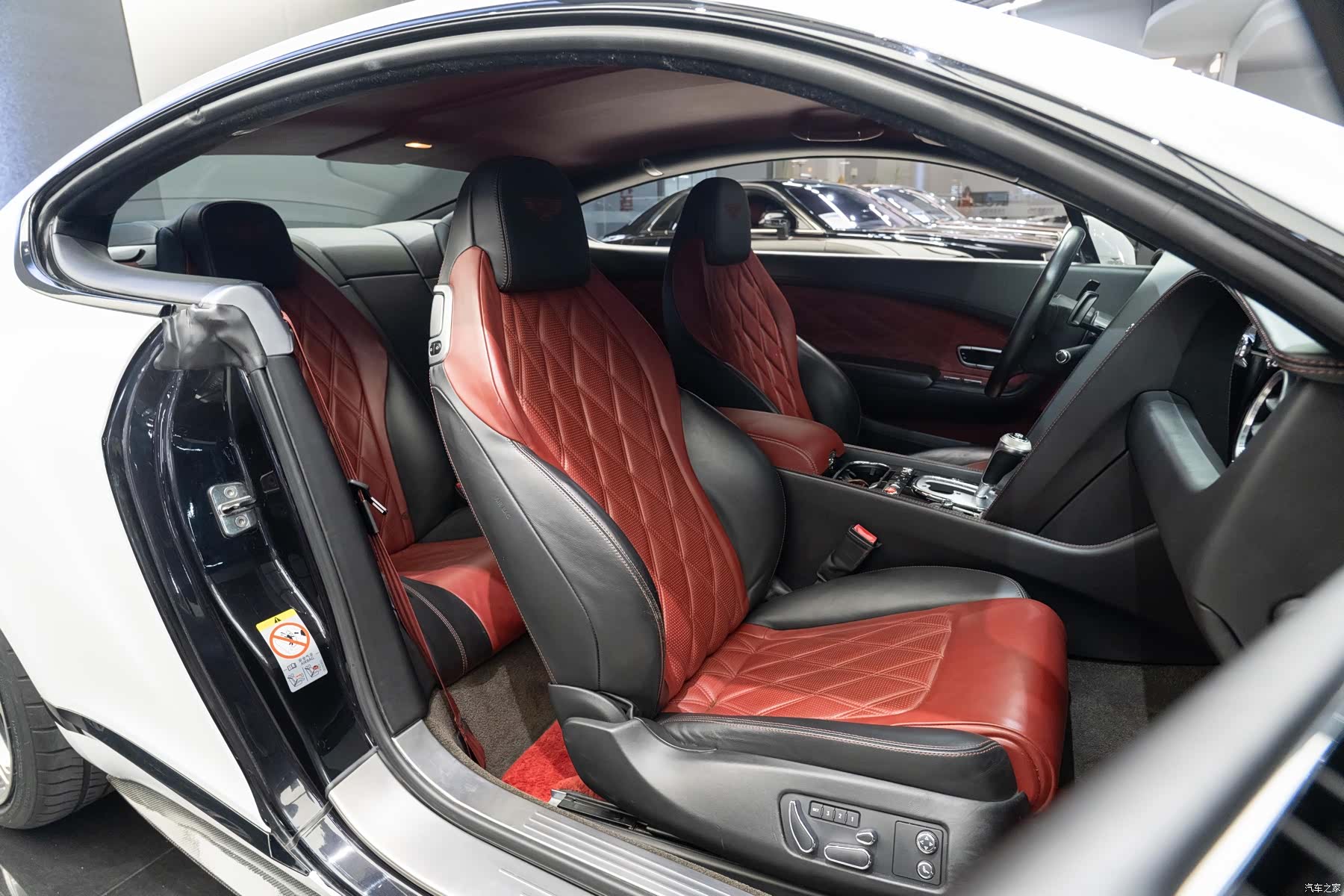 Bentley Continental GT, 2014 7