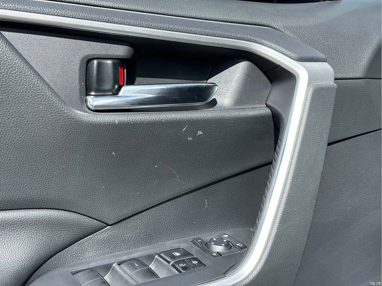 Toyota RAV4, 2021 10