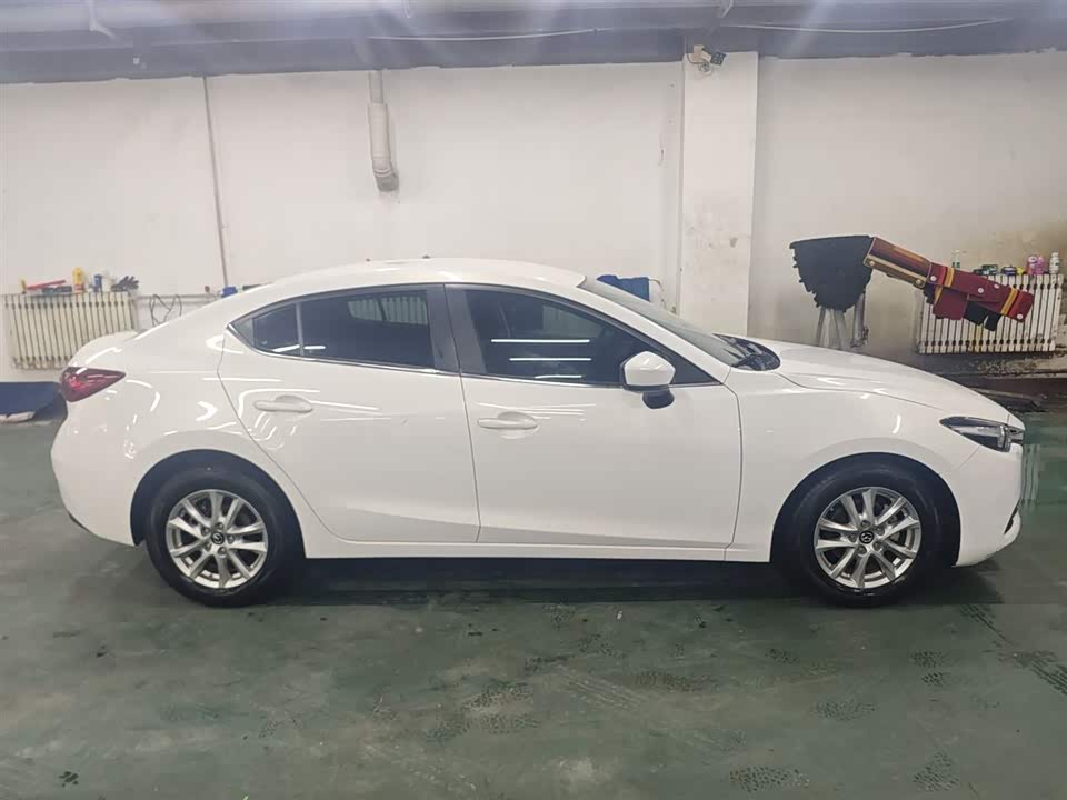 Mazda 3 Angkesaila